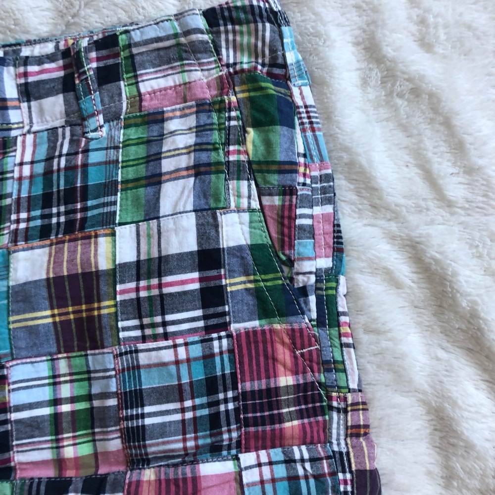 Gap Patchwork Lived-In Short - image 2